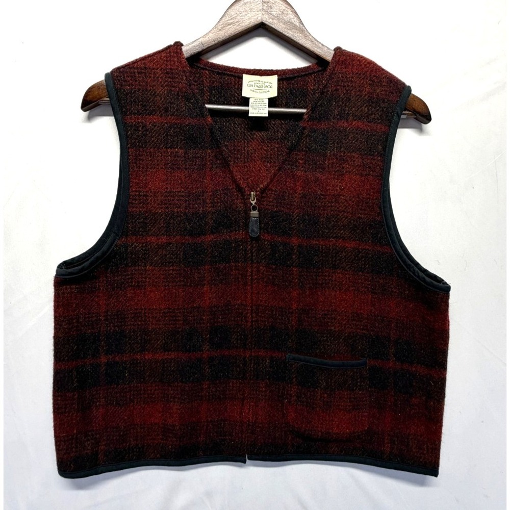 Vintage G.H. Bass & Co. Vest Womens Large Red Black Plaid Wool V Neck Full Zip
